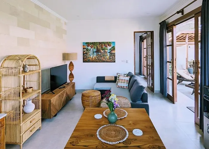 Na-na Villa *
