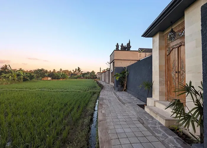 Na-na Villa Ubud