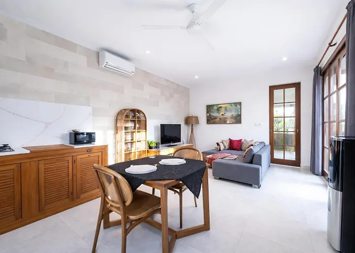 Villa Na-na